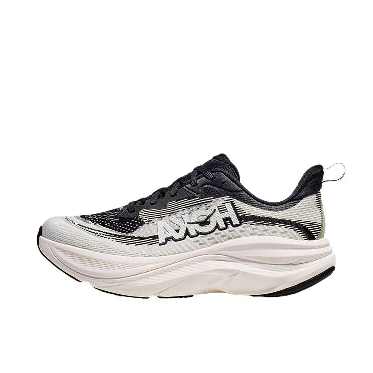 推荐商品：HOKA ONE ONE SKYFLOW 缓震回弹 防滑耐磨 舒适透气 公路 系带 稳定 跑鞋 女款/黑色/白色