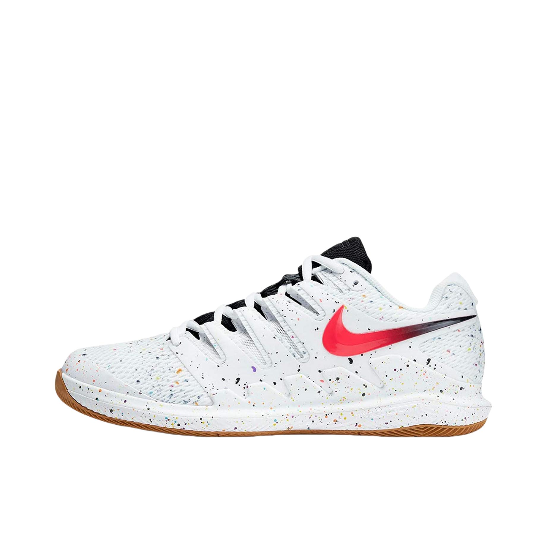 推荐商品：Nike Air Zoom Vapor X 支撑 耐磨 包裹性 合成革 织物 实战 网球鞋 纯白色/红色