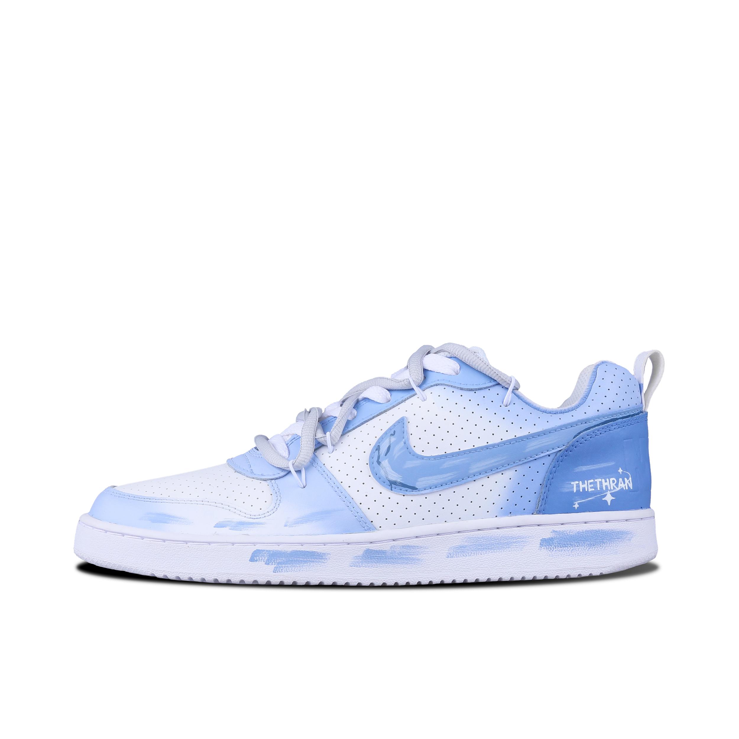 推荐商品：【定制球鞋】 Nike Court Borough 板鞋 防滑防水轻便减震手绘减龄做旧甜酷高街合成革甜妹包裹性复古婚鞋增高小白鞋薄底秋冬脏脏鞋 碧路蓝缕
