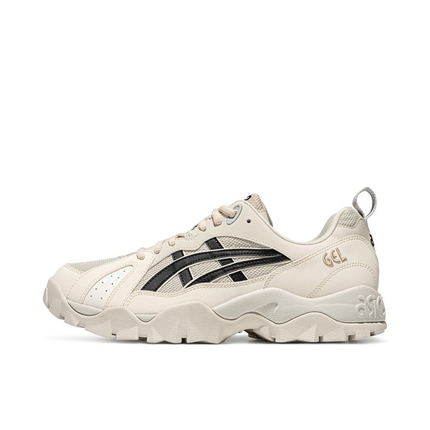 推荐商品：Asics/亚瑟士 Gel-Truck 防滑耐磨 舒适减震 织物 合成革 简约复古 运动休闲鞋 浅灰色/米白色