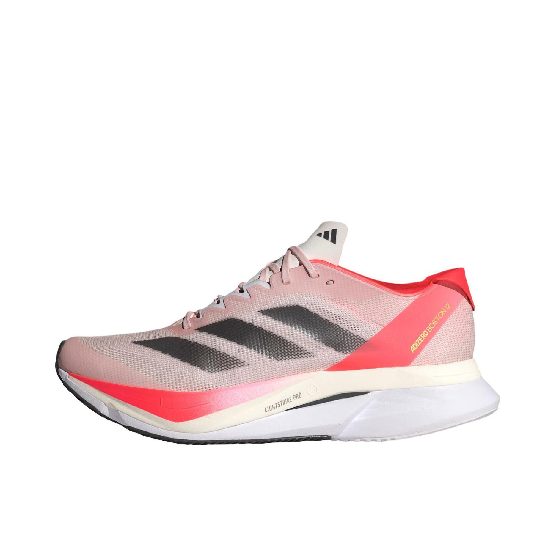 推荐商品：adidas Adizero Boston 12 跑鞋 碳板玻纤柱耐磨缓震马拉松运动支撑 沙粉色/极光金属色/太阳红 