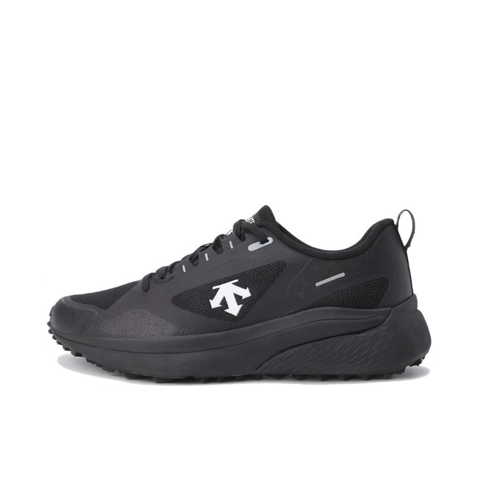 推荐商品：DESCENTE/迪桑特 减震 轻便 低帮 跑鞋 SP123RRN23-BLK0 黑色