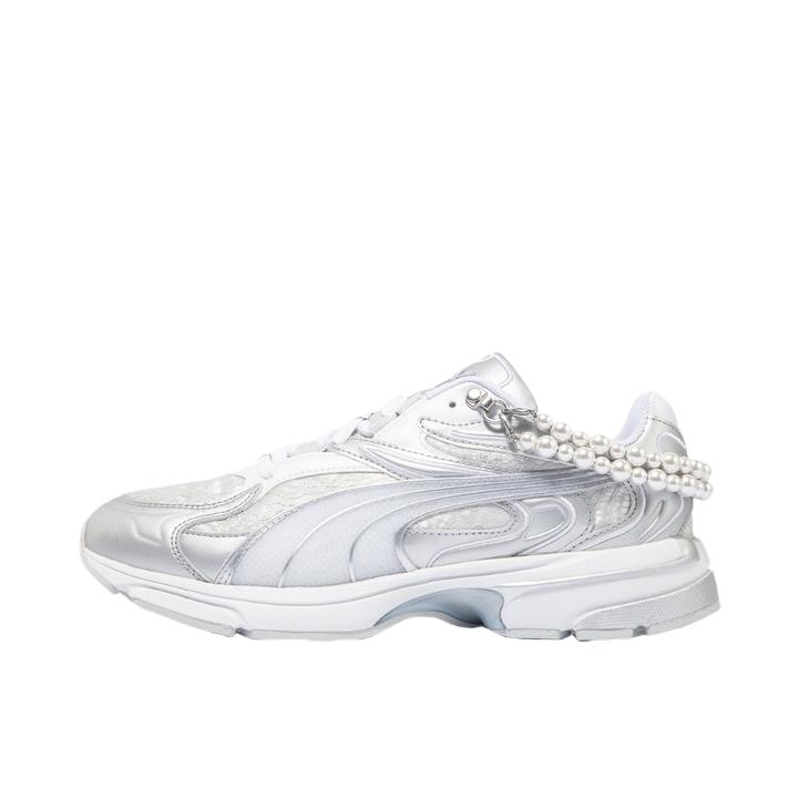 推荐商品：Puma/彪马 Extos Feminine 防滑耐磨 舒适百搭 运动休闲鞋 银色/白色