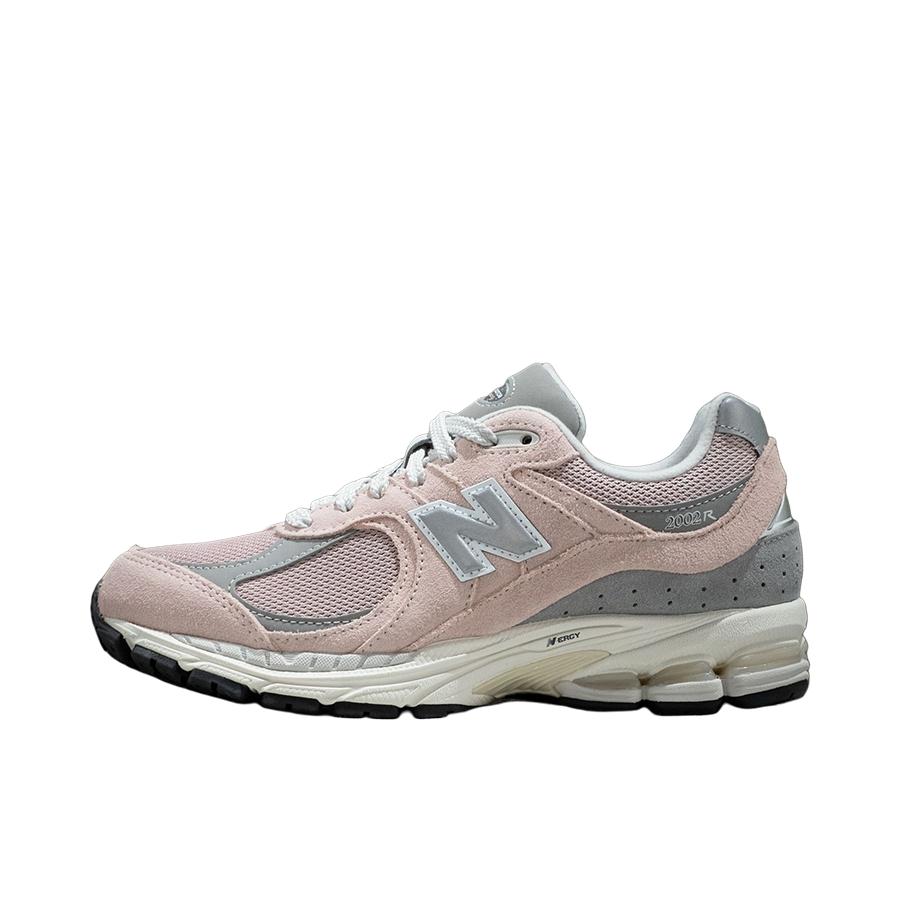 推荐商品：New Balance 2002R 跑鞋 缓震防滑耐磨透气复古拼接防水气垫慢跑支撑 粉色/灰色