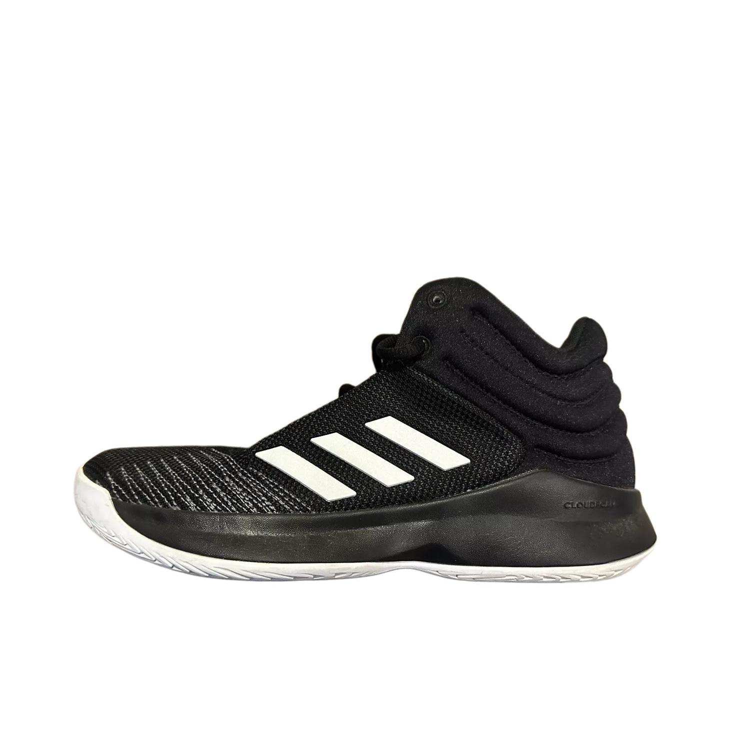 推荐商品：adidas Pro Spark 2018 篮球鞋 防滑耐磨缓震实战 黑色/白色