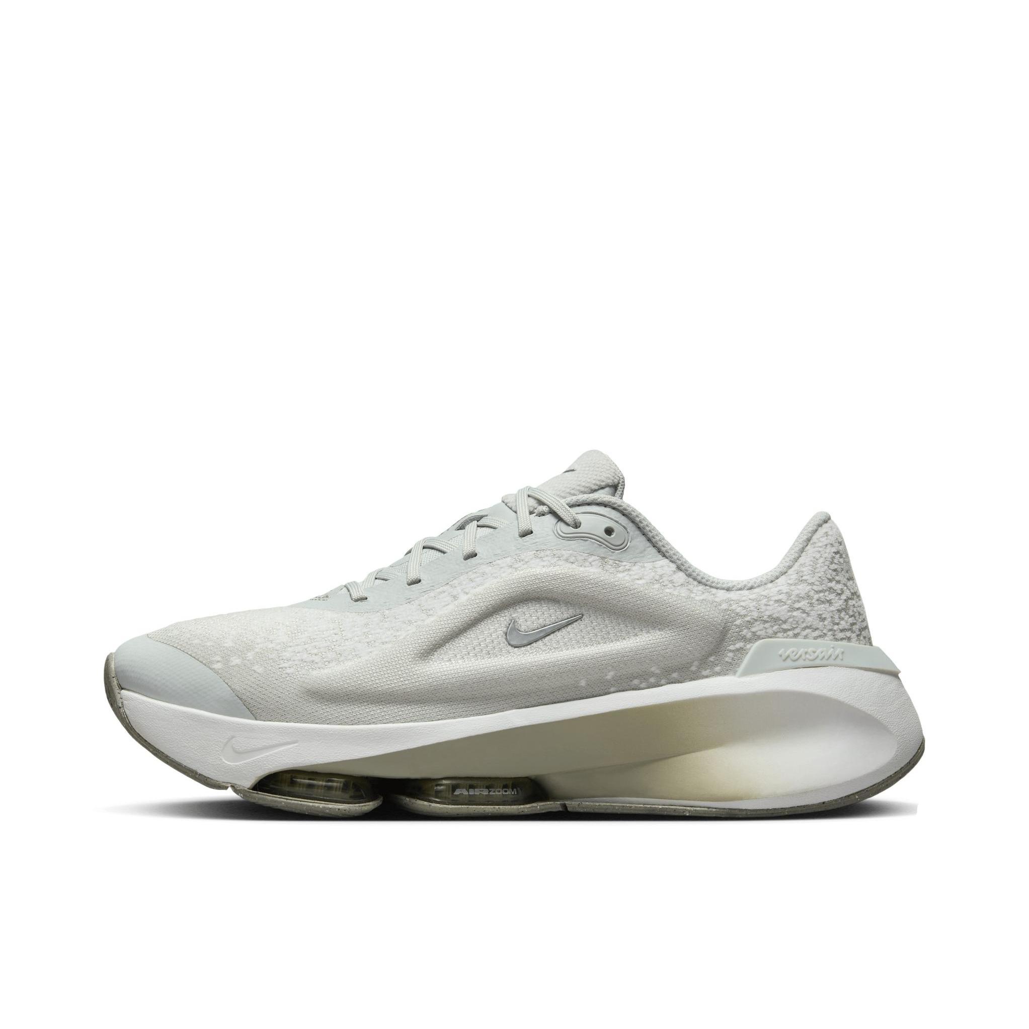 推荐商品：Nike Versair 跑鞋 舒适百搭缓震回弹防滑耐磨支撑抓地 浅银/山峰白/地平线绿