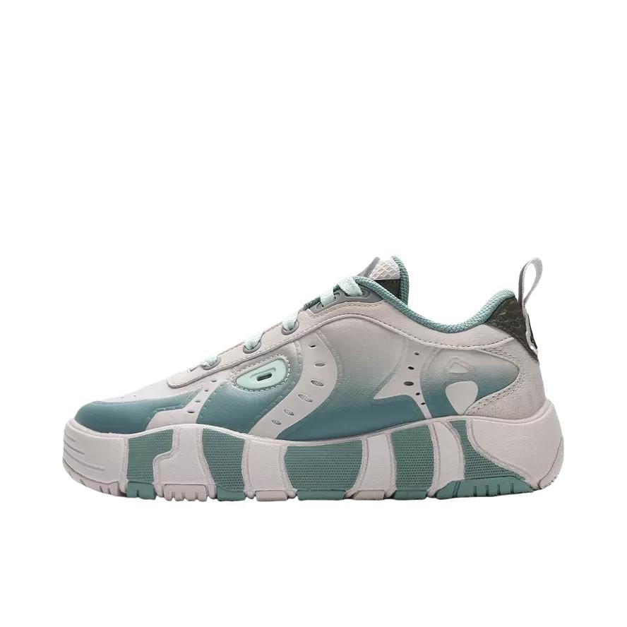 推荐商品：FILA/斐乐 MELT先锋 防滑耐磨 低帮 前卫 增高 厚底鞋 运动休闲鞋 寂静粉/冬苔藓绿