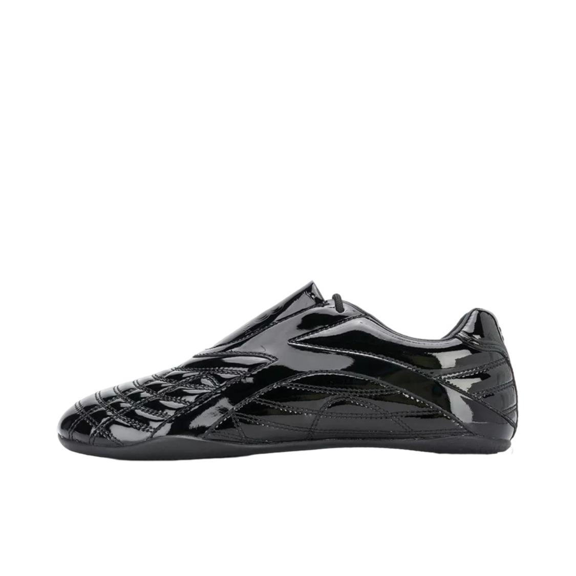 推荐商品：Balenciaga/巴黎世家 Zen 运动休闲鞋 薄底鞋 防滑耐磨轻便透气时尚 女款/黑色 