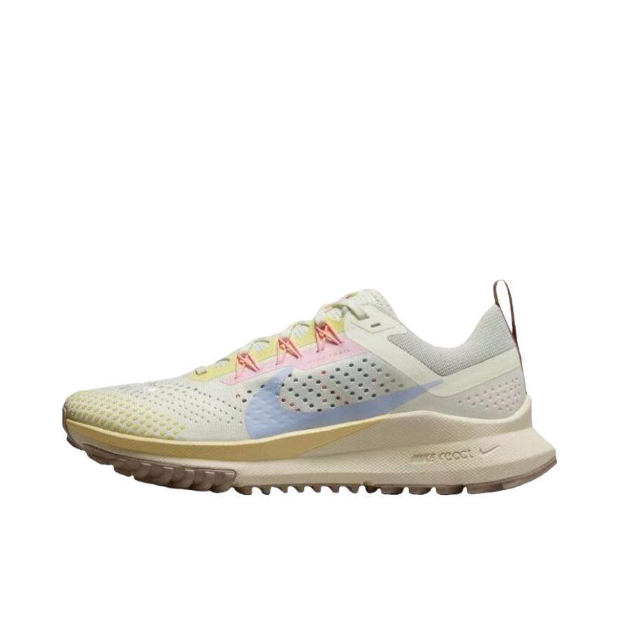 推荐商品：Nike React Pegasus Trail 4 飞马 跑鞋 缓震户外越野防水防滑织物支撑训练圆头回弹平稳 女款/米白