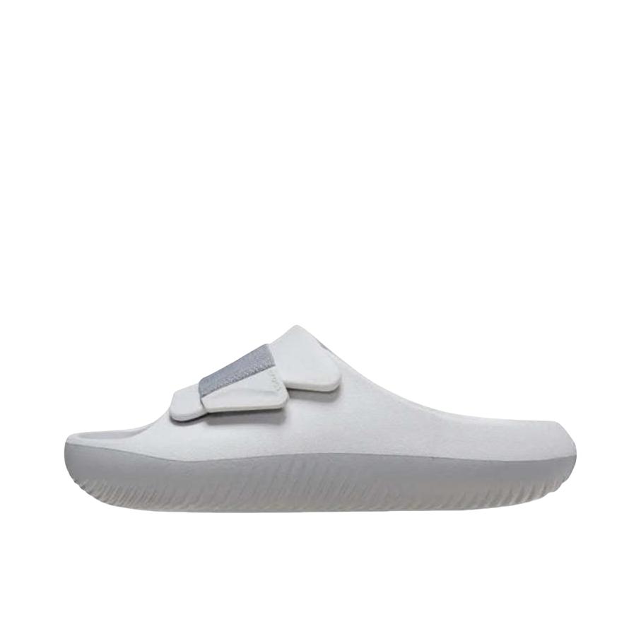 推荐商品：Crocs/卡骆驰 Mellow Luxe Recovery 面包 户外 休闲 一字 外穿 露趾 套脚 防磨 防滑 魔术贴 橡胶底 拖鞋 灰色 