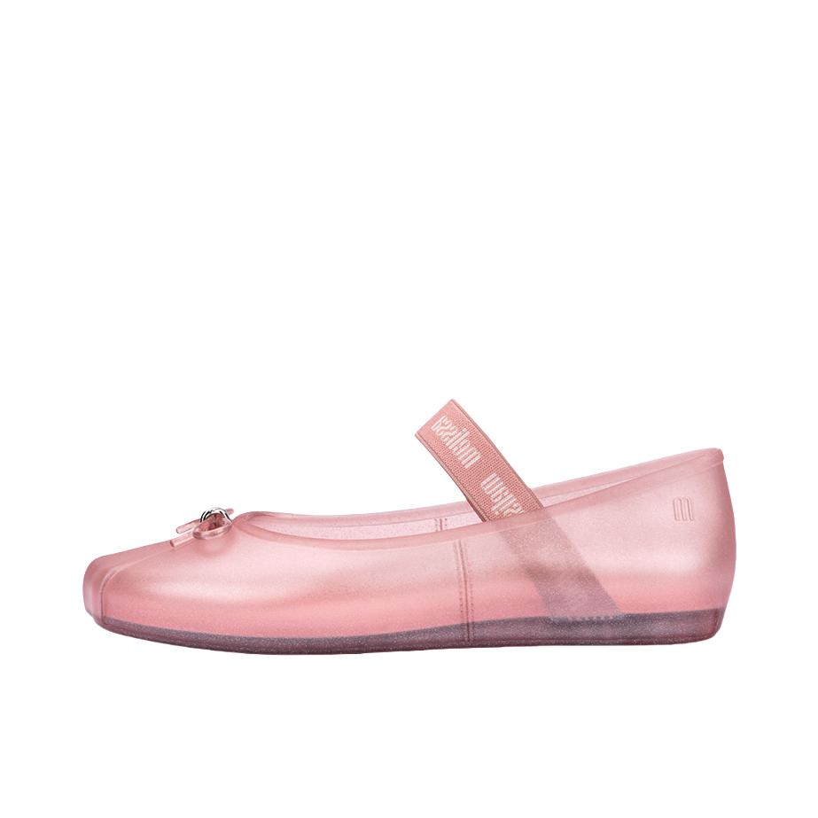 推荐商品：【赵露思同款】 MELISSA/梅丽莎 Sophie 蝴蝶结 休闲 平跟 甜美风 单鞋 35701 粉色