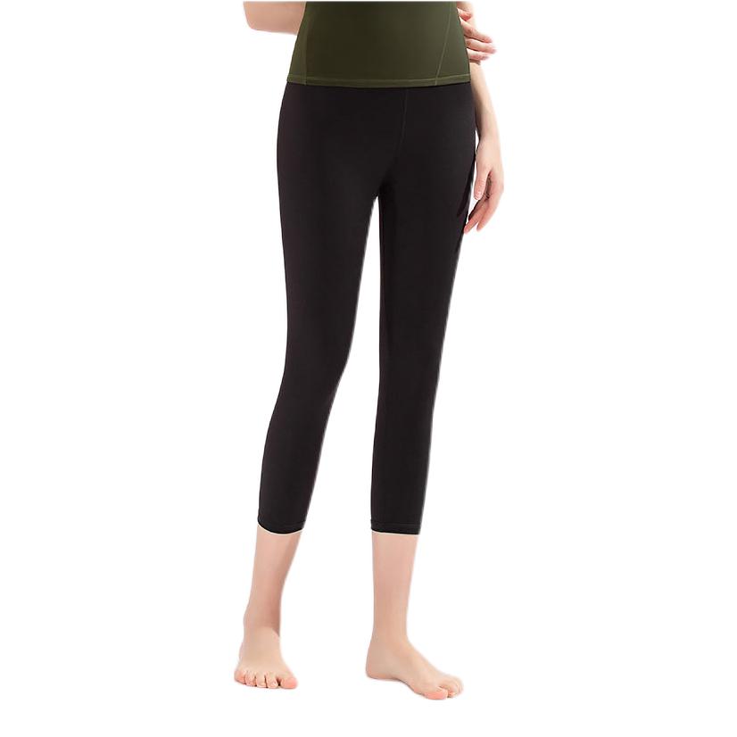 推荐商品：梵美人 纯色透气高腰包裹瑜伽裤 女装 FK780 黑