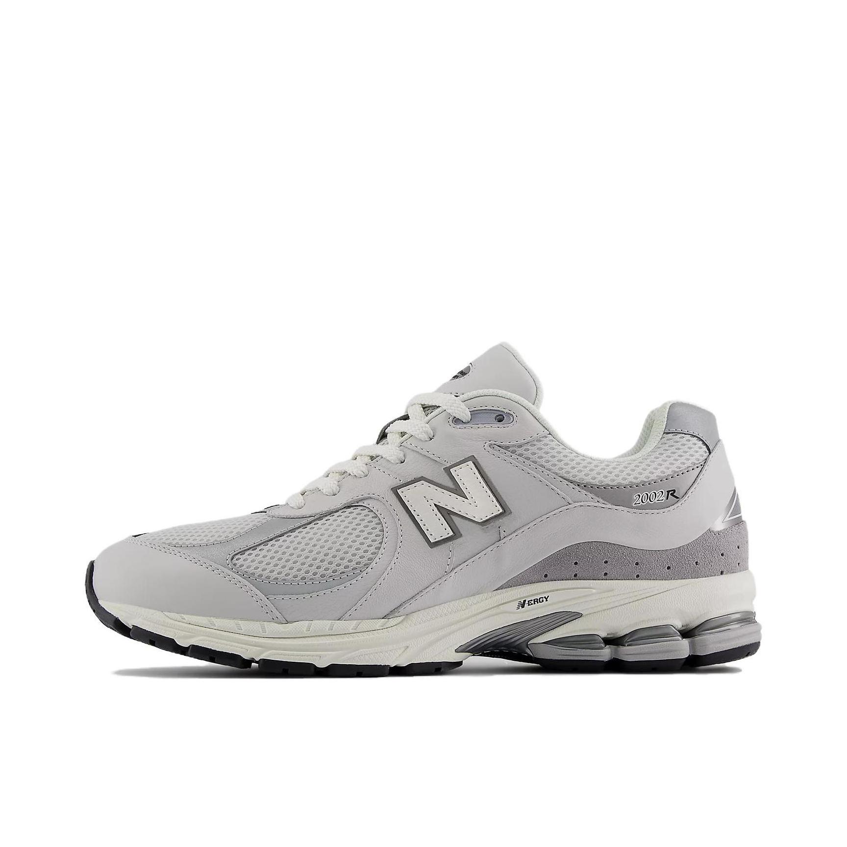 推荐商品：New Balance 2002R 跑鞋 缓震防滑耐磨透气复古拼接防水气垫慢跑支撑 D宽/浅灰色