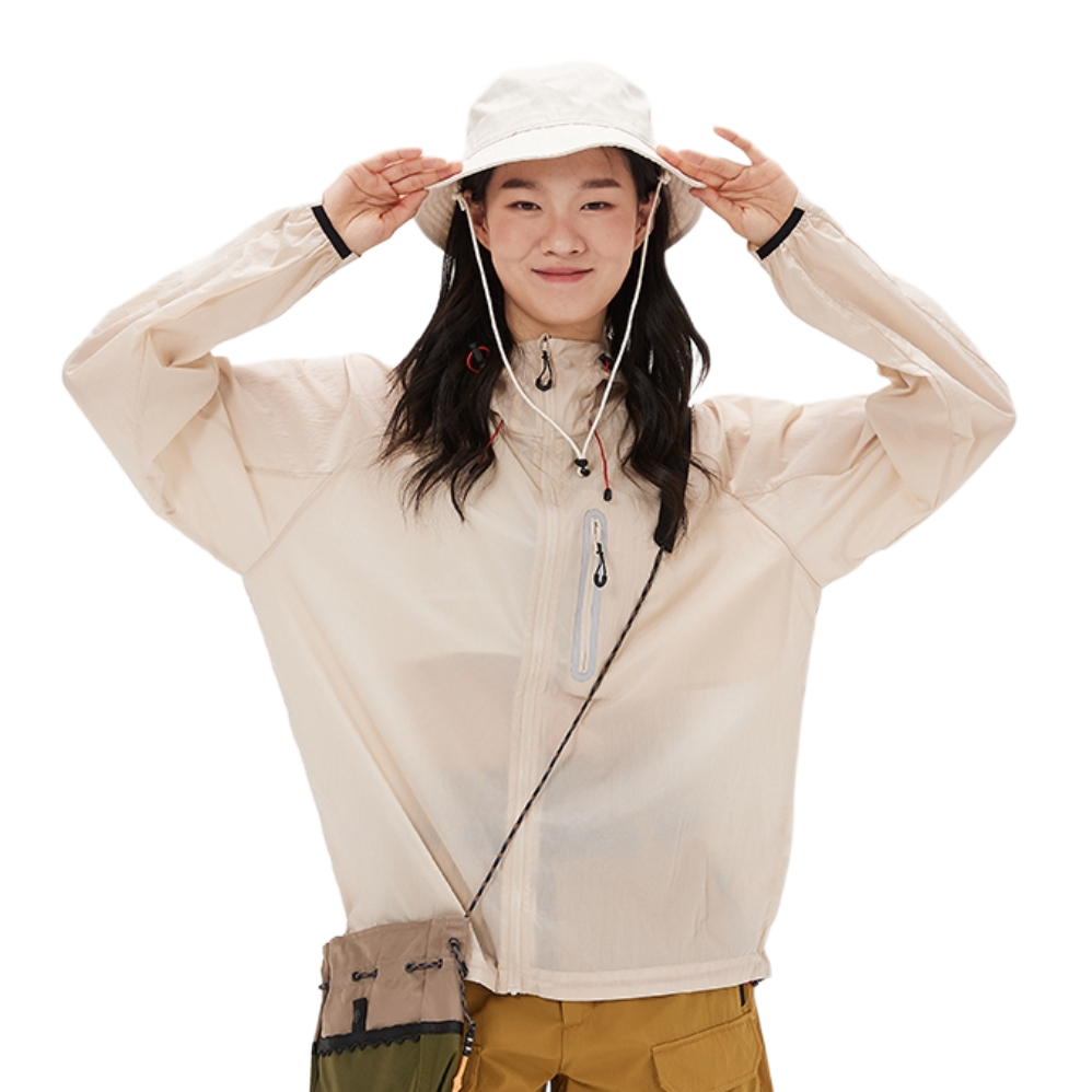 推荐商品：capelincrew 纯色轻薄透气连帽防晒衣 男女同款 F01 米