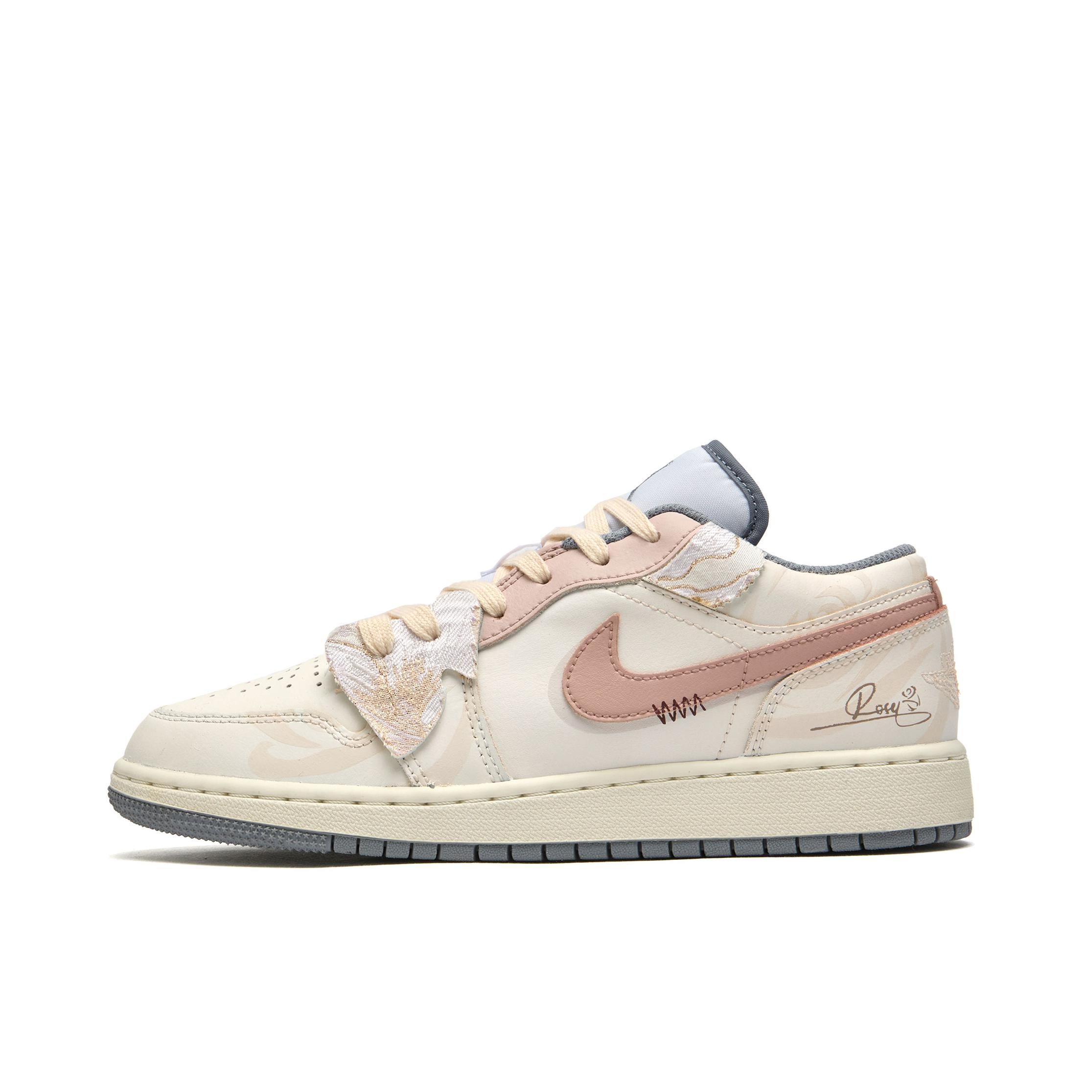 推荐商品：【定制球鞋】Air Jordan 1 减震 耐磨 透气 平跟 复古 潮流 简约 包裹性 防滑 轻便 支撑 增高 板鞋 GS/夏日庄园/古堡玫瑰