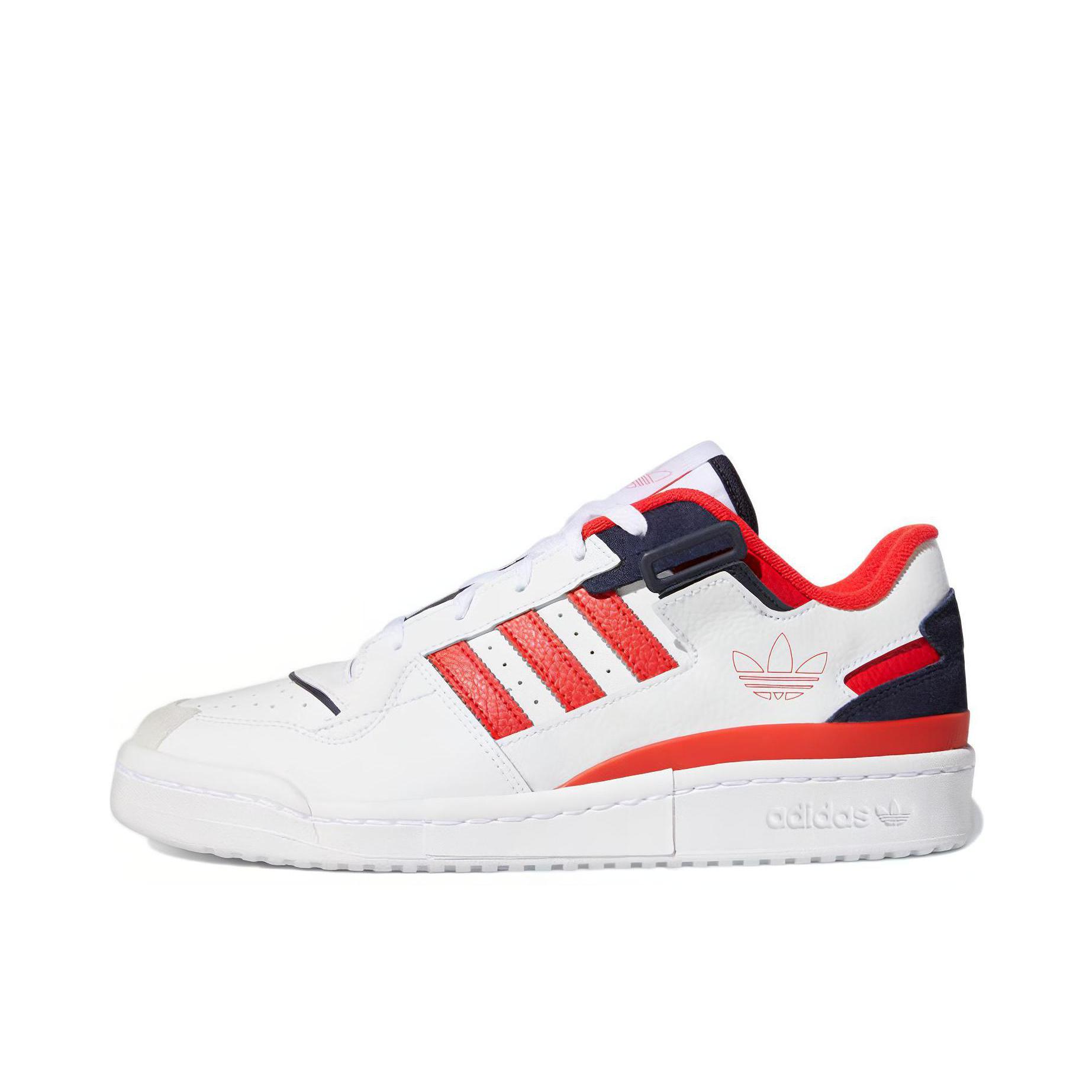 推荐商品：adidas Originals Forum 板鞋 轻便复古防滑时尚魔术贴篮球风薄底包裹性 红色/蓝色/白色