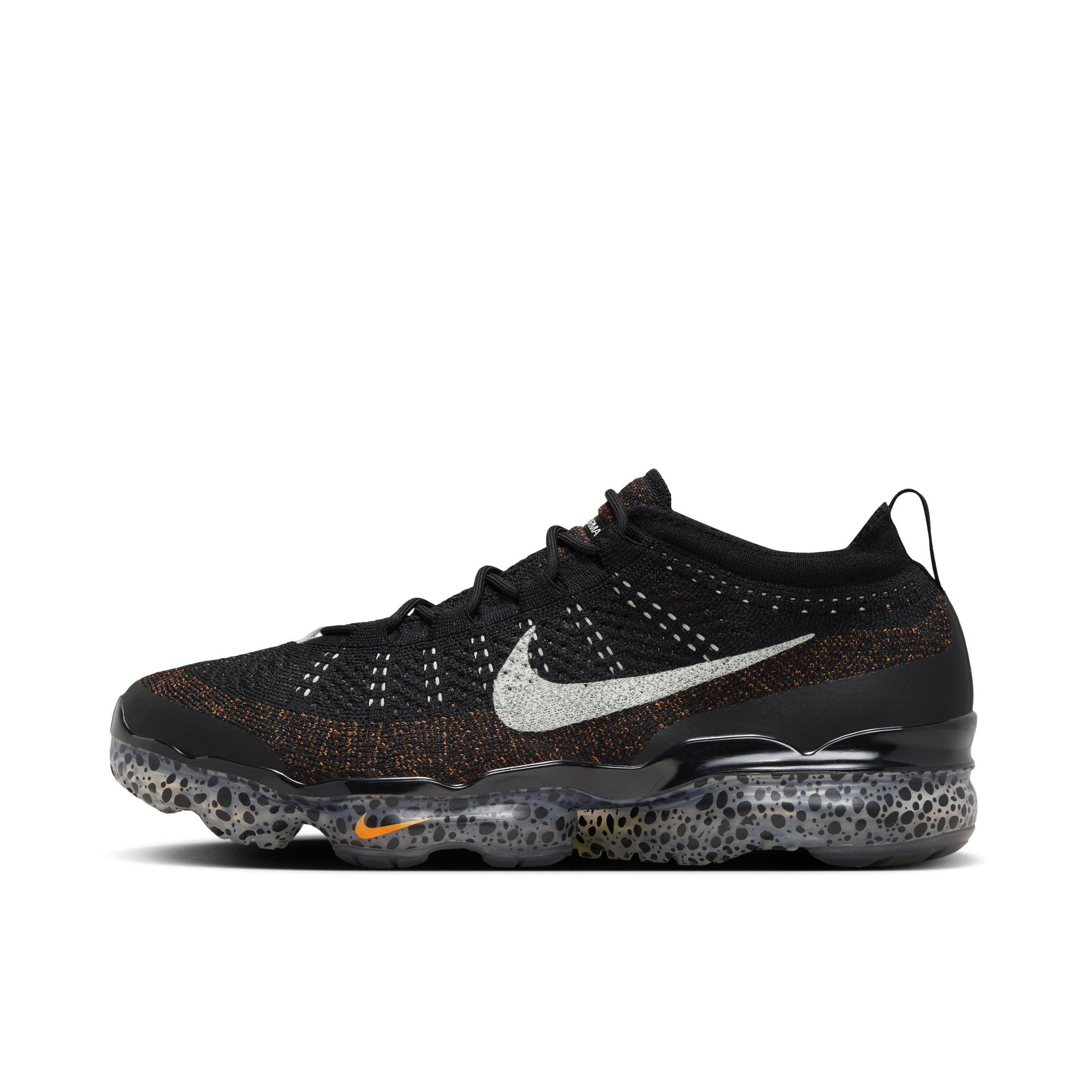 推荐商品：Nike Vapormax Flyknit 跑鞋 防滑耐磨缓震回弹透气轻便支撑圆头 黑色/白色