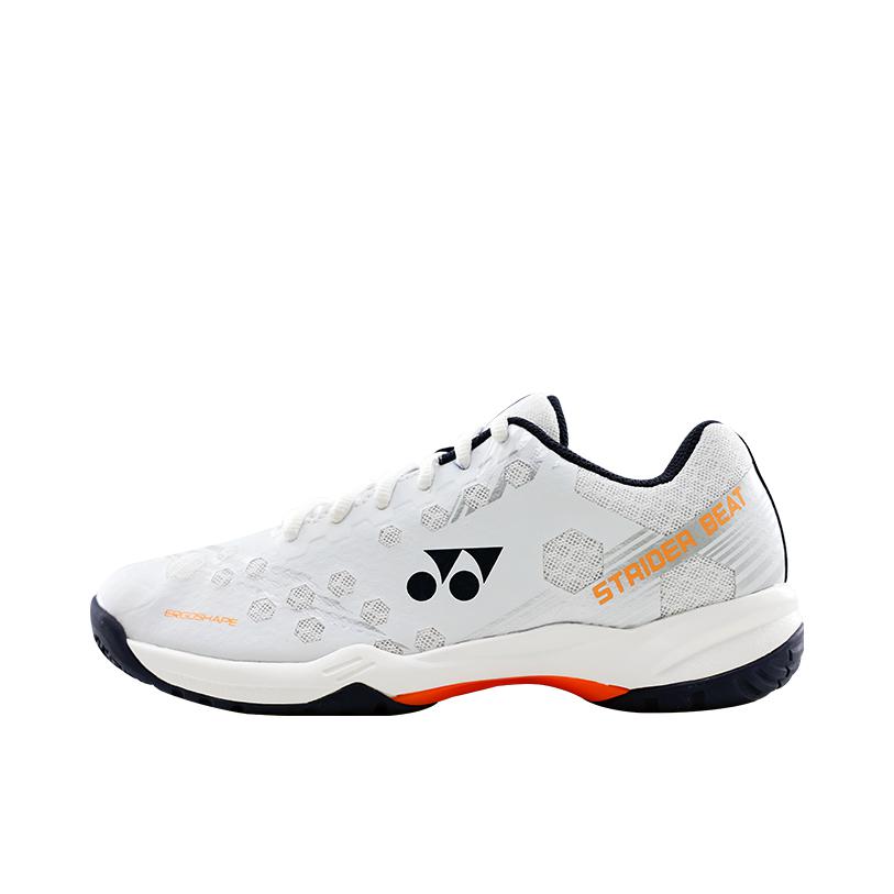 推荐商品：YONEX/尤尼克斯 Power Cushion Strider Beat 防滑 耐磨 减震 支撑 包裹性 羽毛球鞋 白色