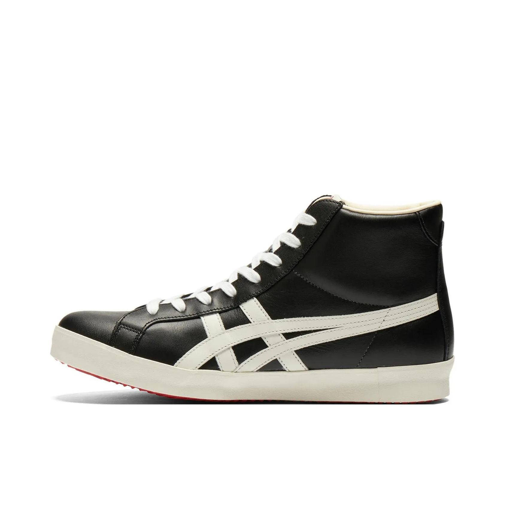推荐商品：Onitsuka Tiger Fabre 舒适百搭 轻便透气 防滑耐磨 板鞋 黑色/白色