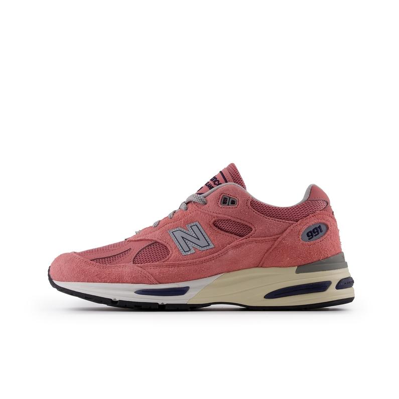 推荐商品：New Balance 991 v2 跑鞋 防滑耐磨网布透气绒面皮合成革舒适圆头复古贴合 橡皮粉