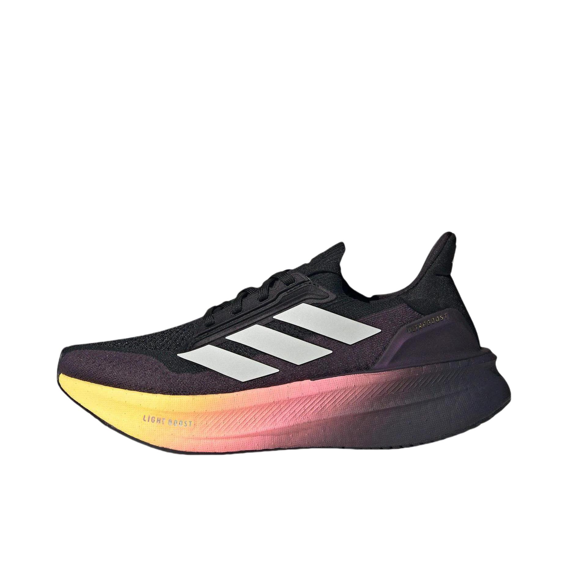 推荐商品：adidas Ultraboost 5X 跑鞋 超轻缓震回弹防滑耐磨支撑贴合长跑圆头 黑色/白色/黄色