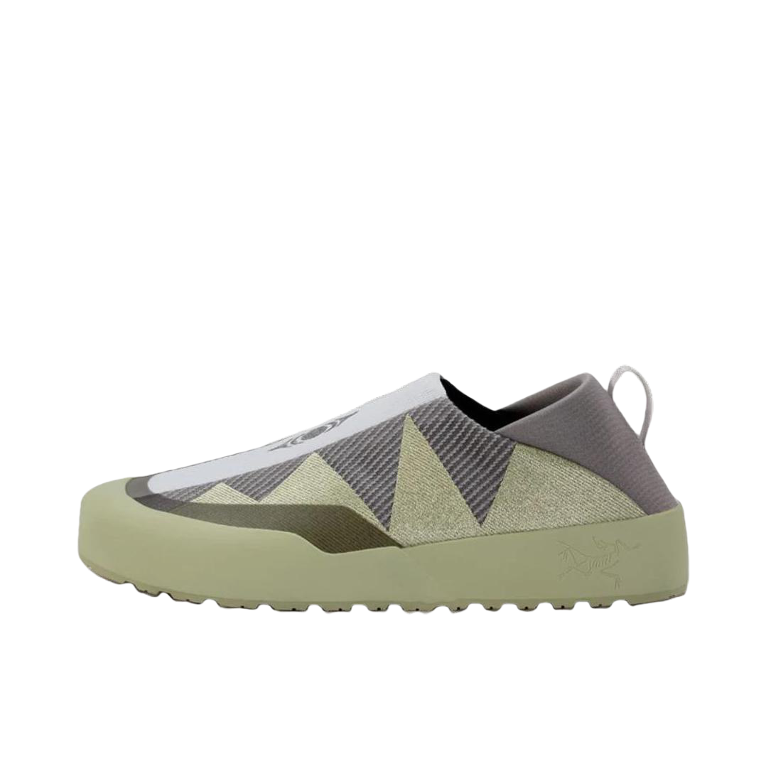 推荐商品：Arc'teryx/始祖鸟 walk gently系列 防滑 低帮 厚底 套脚 运动休闲鞋 绿色/白色 