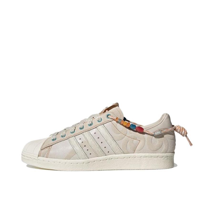 推荐商品：【宋雨琦同款】 adidas Originals Superstar 板鞋 轻便贝壳头薄底舒适百搭耐磨复古 丝绸之路