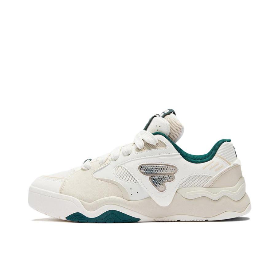推荐商品：FILA/斐乐 KICK II 防滑耐磨 舒适透气 减震轻便 百搭耐看 运动休闲鞋 雪白/桦树棕