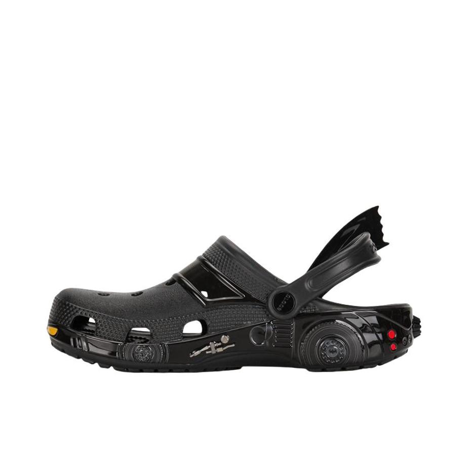 推荐商品：Crocs/卡骆驰 Classic Clog 经典克骆格 防滑耐磨 包头百搭 休闲舒适 外穿圆头 运动沙滩 户外 洞洞鞋 凉鞋 蝙蝠侠/黑色