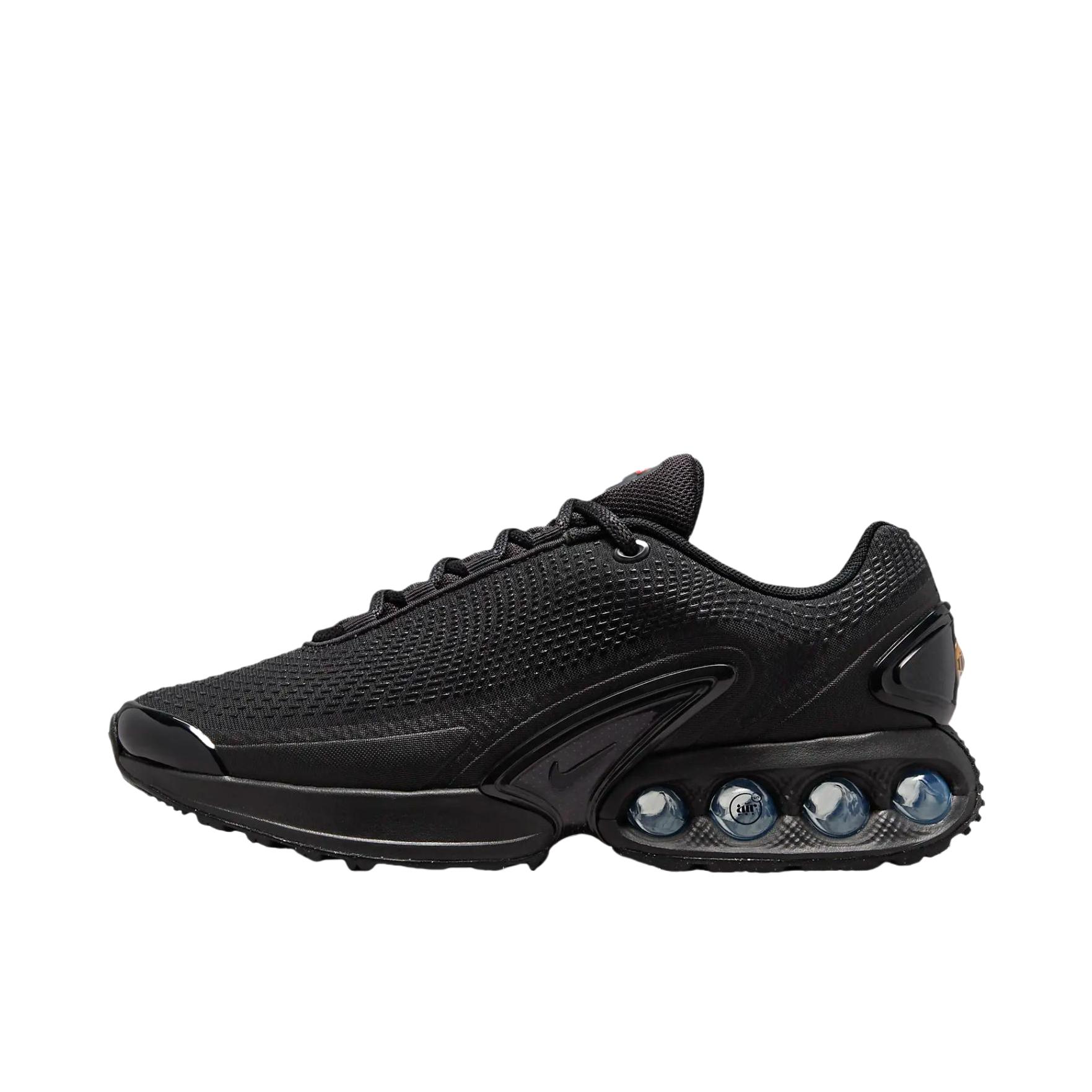 推荐商品：Nike Air Max Dn 运动休闲鞋 柔软防滑耐磨缓震回弹支撑网布透气低帮平跟贴合 女款/黑色
