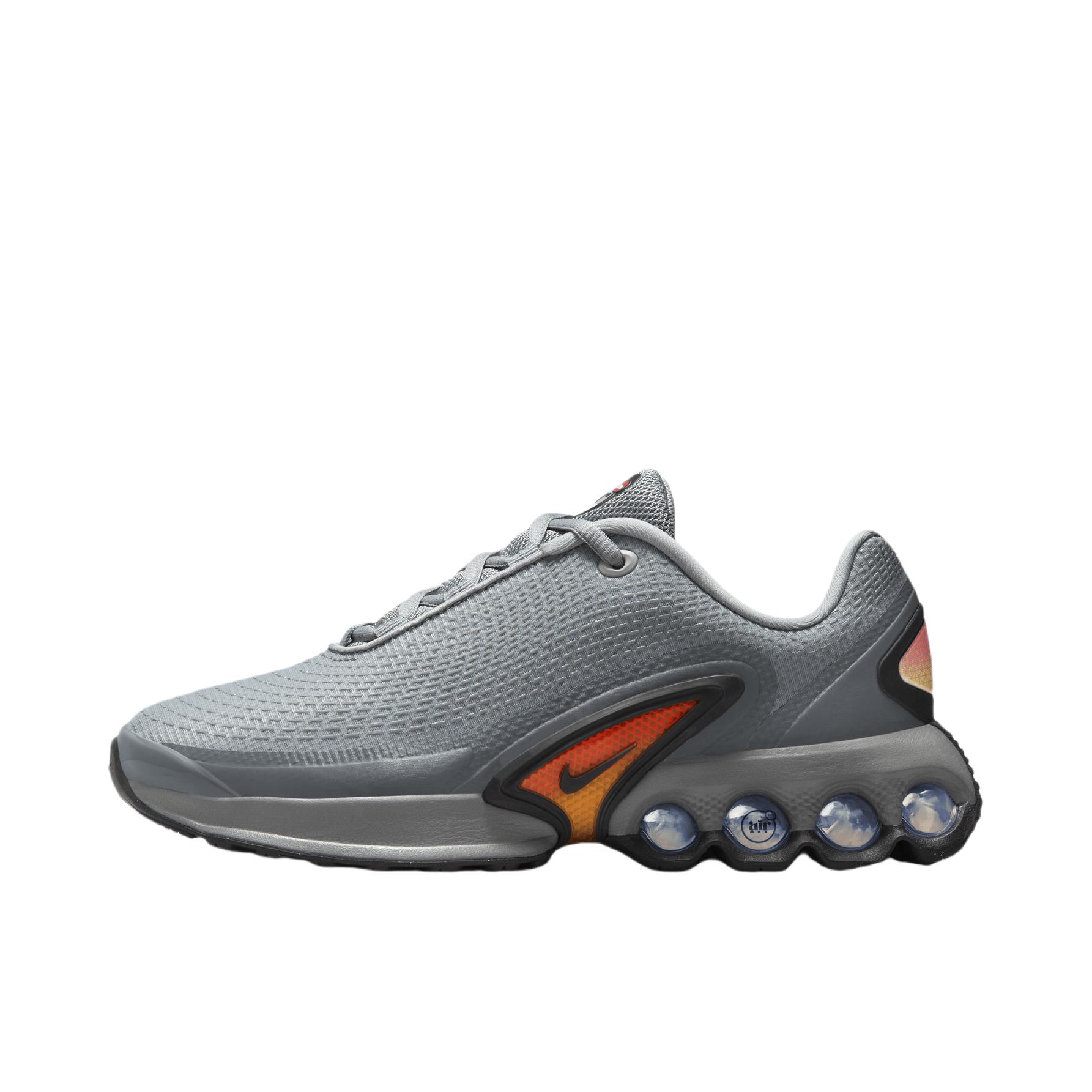 推荐商品：Nike Air Max Dn 运动休闲鞋 柔软防滑耐磨缓震回弹支撑网布透气低帮平跟贴合 GS/微粒灰/黑色