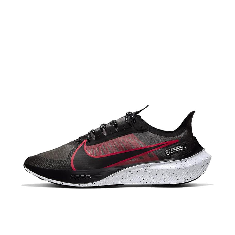 推荐商品：Nike Zoom Gravity 跑鞋 减震回弹防滑耐磨舒适轻便竞速训练潮流休闲百搭碳板马拉松织物 Black/White/University Red 黑红白