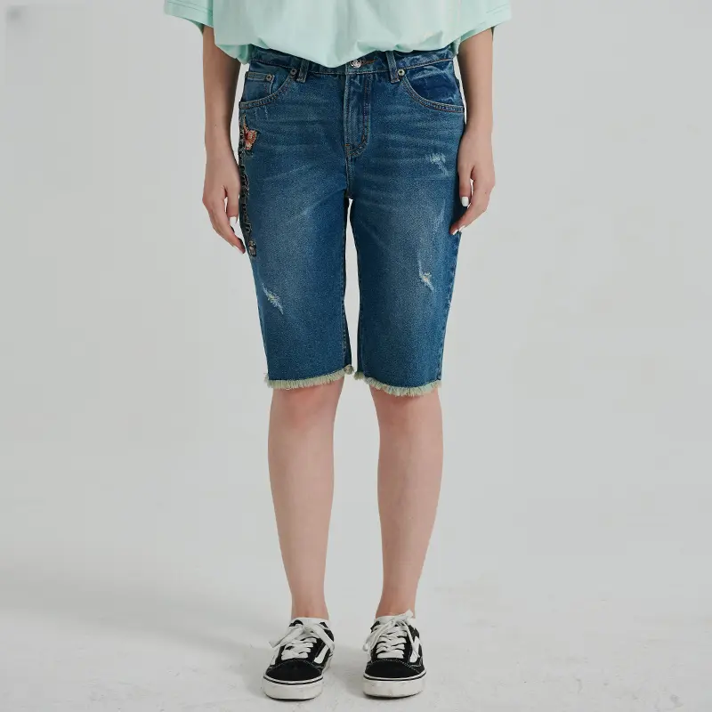 ONIARAI/鬼洗 蝶恋印绣花休闲牛仔中裤 20B0545