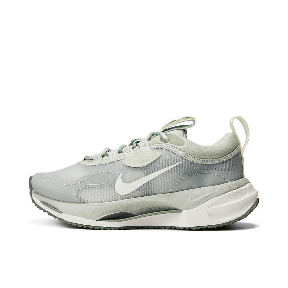 推荐商品：Nike Spark Flyknit 跑鞋 轻便舒适透气缓震耐磨防滑休闲时尚 女款/白色/灰色