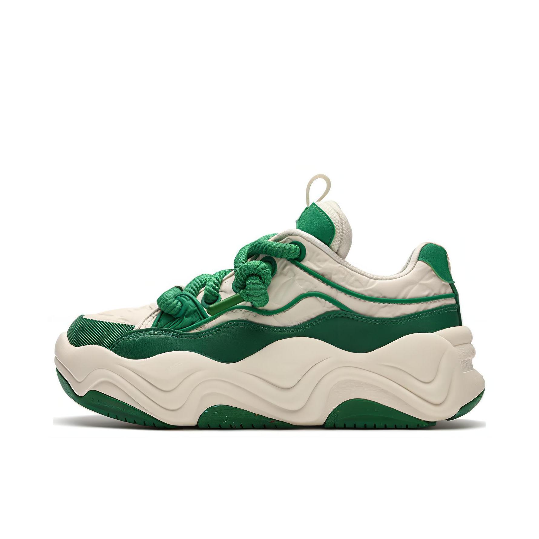 推荐商品：FILA/斐乐  Brook  舒适 织物 合成革 耐磨 防滑 包裹性支撑  老爹鞋  F12W341202F 女款/奶白/艳绿色