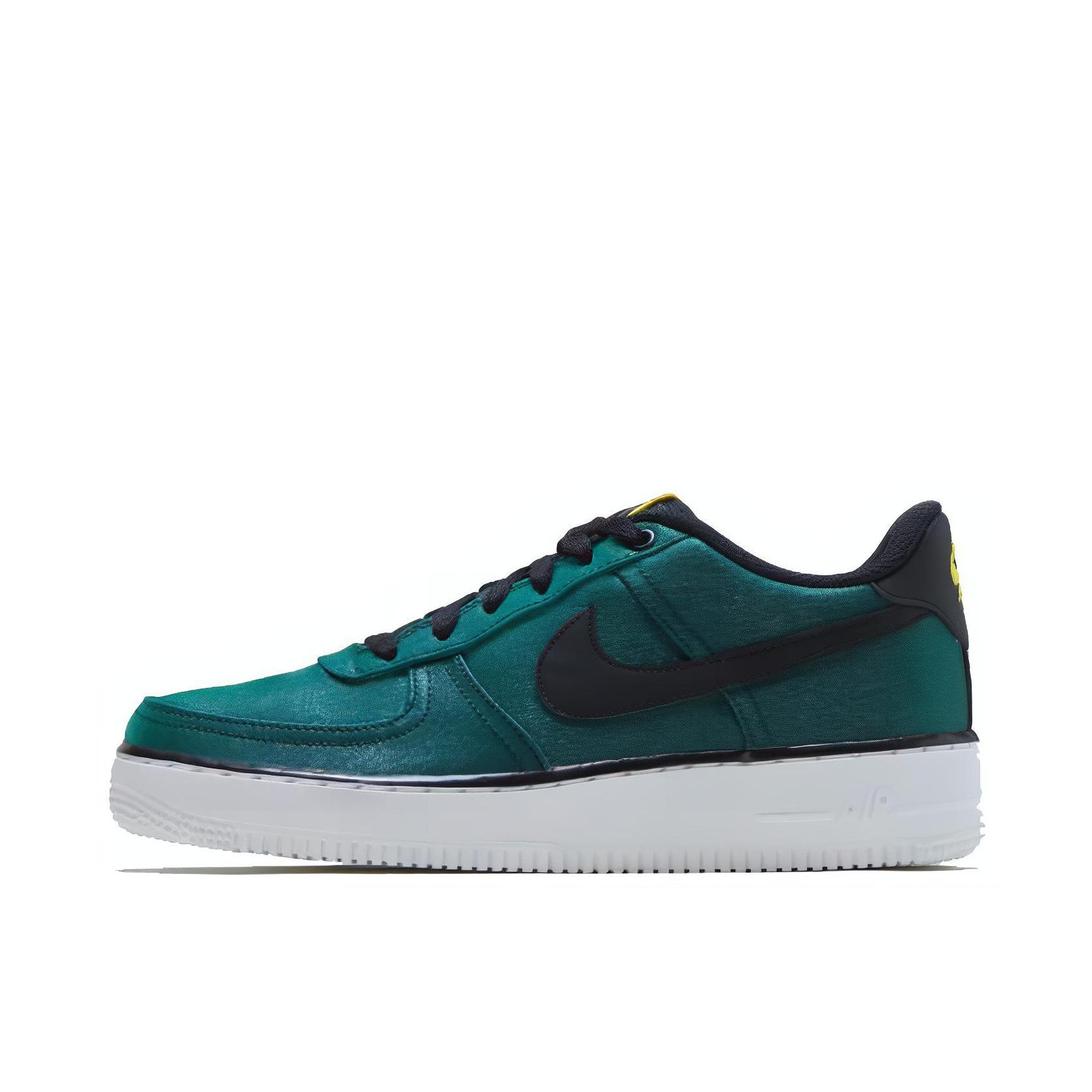 推荐商品：Nike Air Force 1 空军一号 板鞋 轻便舒适百搭耐磨防滑复古 Aurora/Tour Yellow/White/Black GS/藏青黑