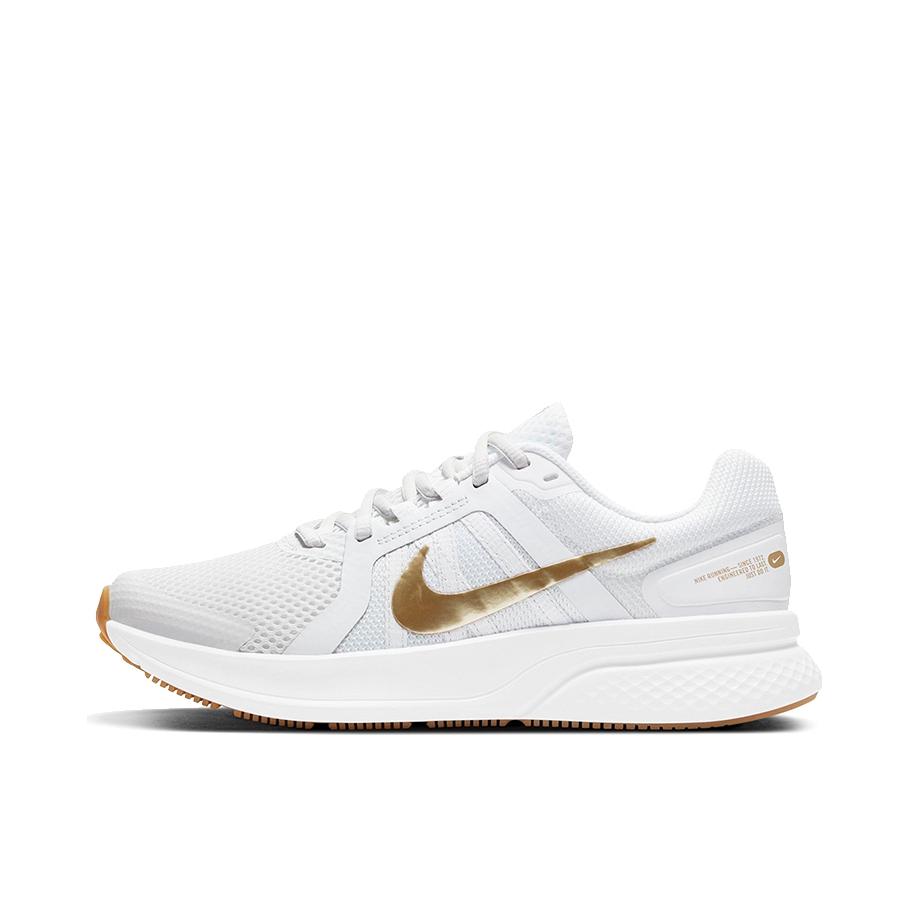 推荐商品：Nike Run Swift 2 跑鞋 减震舒适轻便透气耐磨防滑运动织物合成革回弹支撑 白色/金色/浅灰/浅褐