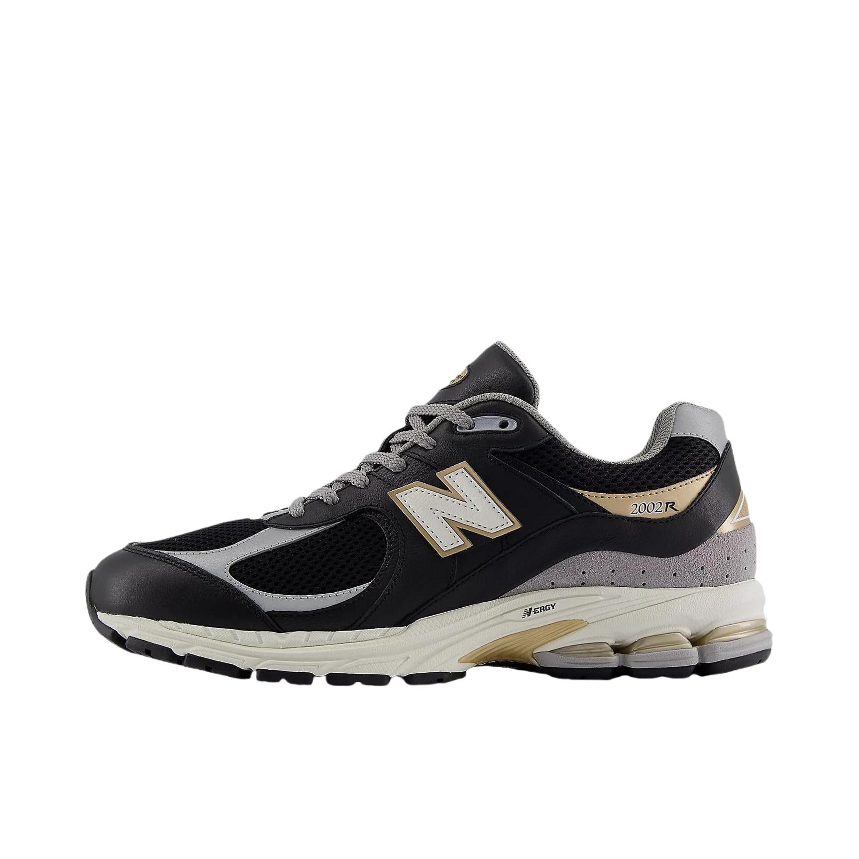 推荐商品：New Balance 2002R 跑鞋 缓震防滑耐磨透气复古拼接防水气垫慢跑支撑 D宽/黑色/白色