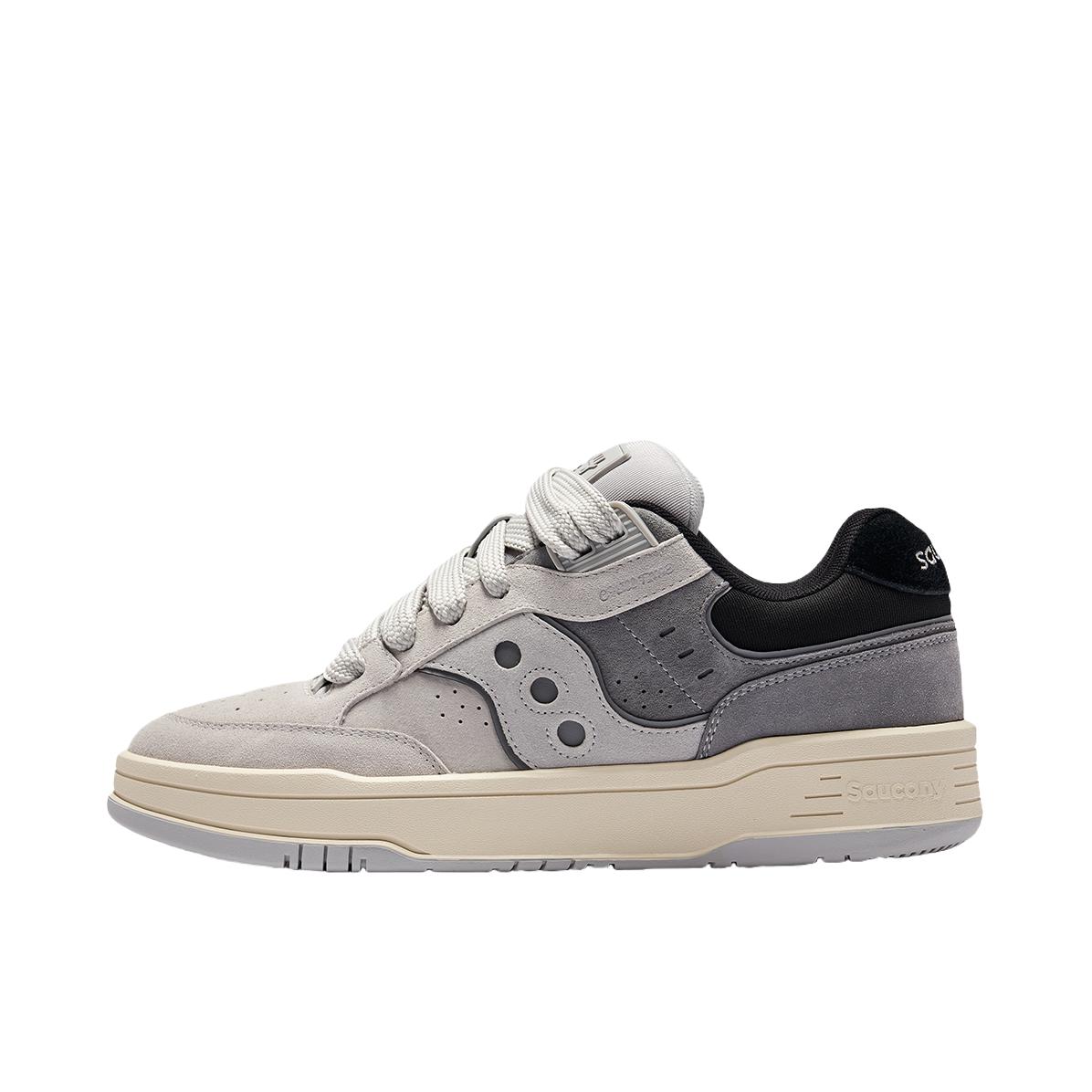 推荐商品：Saucony/索康尼 CHILLTIME 舒适耐磨 防滑减震 厚底 复古百搭 牛皮 增高圆头 绒面革 跑步 面包鞋 运动休闲鞋 灰色/黑色