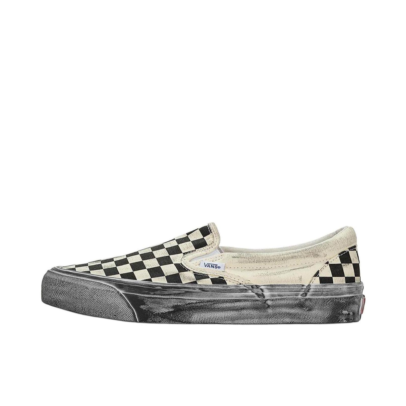 推荐商品：Vans/范斯 Classic Slip-on 防滑 简约 棋盘格 一脚蹬 百搭 休闲 帆布鞋 VN0A32QNBKC 现货