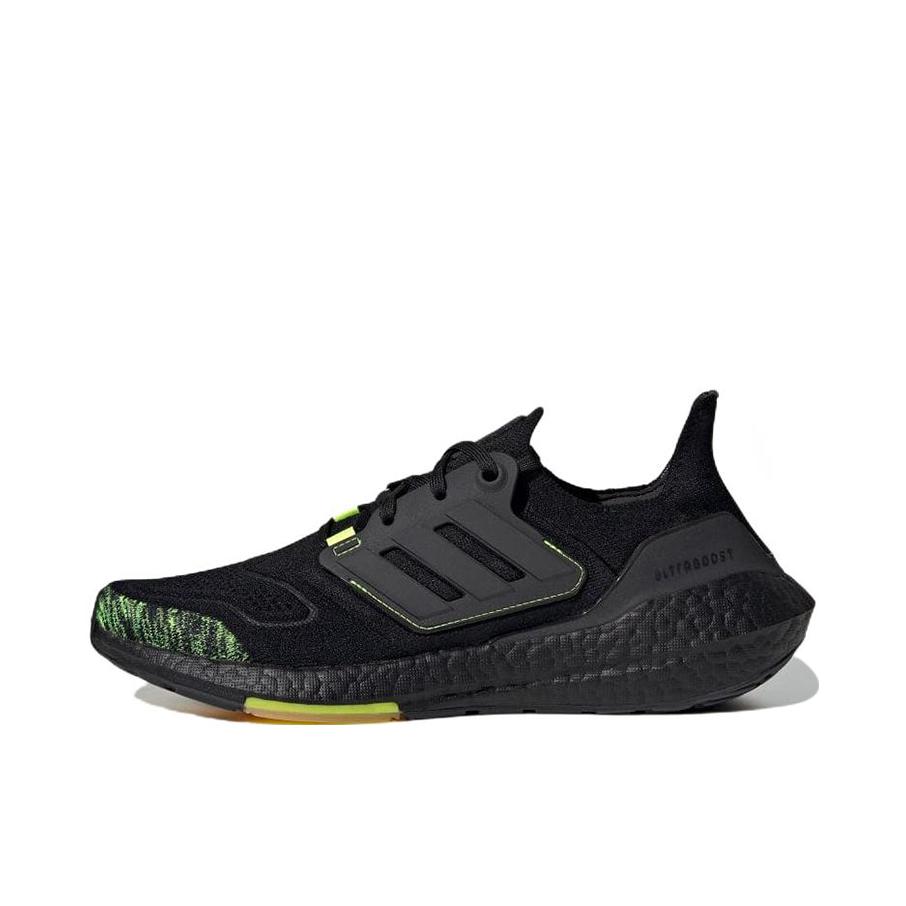 推荐商品：adidas Ultra Boost 22 经典UB 跑鞋 爆米花防滑耐磨缓震回弹织物休闲随心畅跑抗扭转 黑色/绿色/黄色
