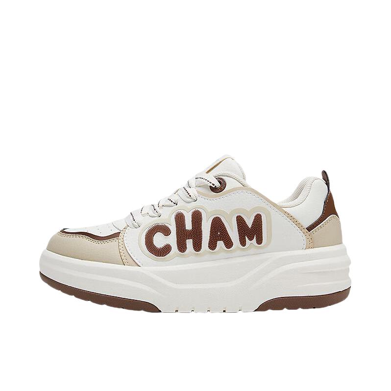 推荐商品：Champion/冠军 校队鞋 2.0 合成革 拼接增高 立体字母图案 运动休闲鞋 卡其色