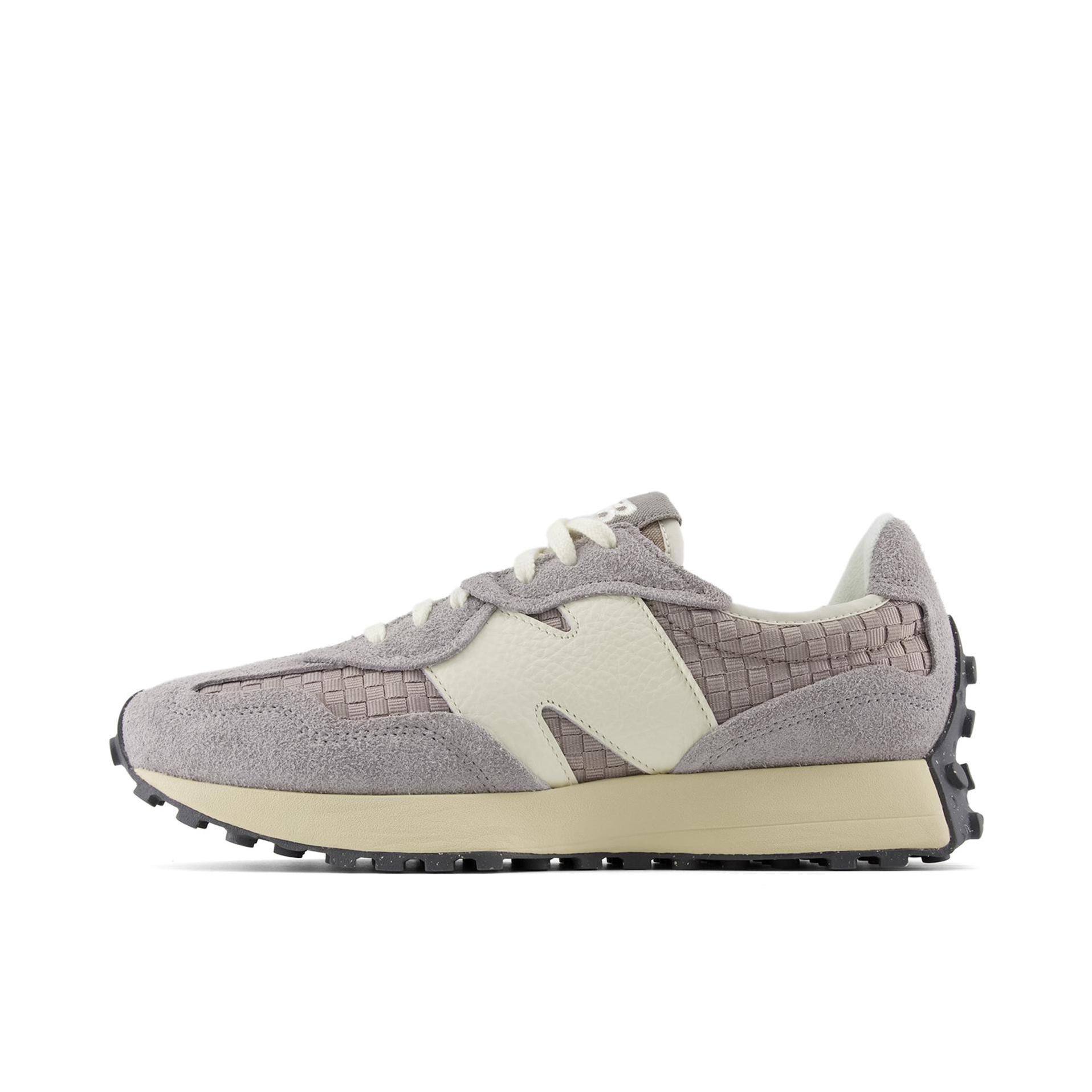 推荐商品：【IU同款】 New Balance 327 跑鞋 舒适复古防滑耐磨休闲透气减震拼接运动防水织物慢跑圆头 D宽/浅卡其/灰色