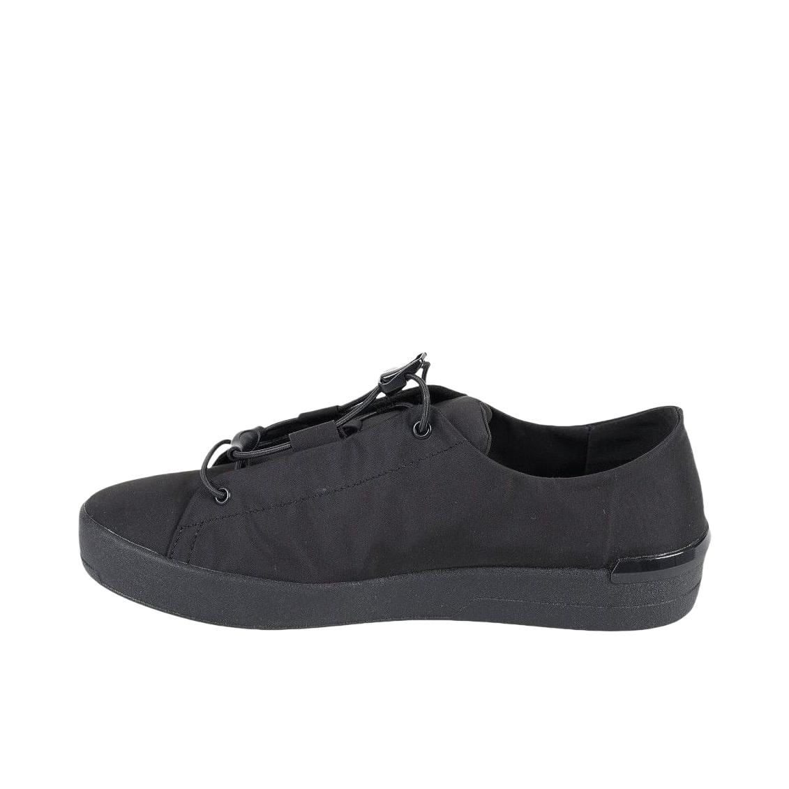 推荐商品：DESCENTE/迪桑特 Wether Easy Low 防水 低帮 厚底 运动休闲鞋 黑色
