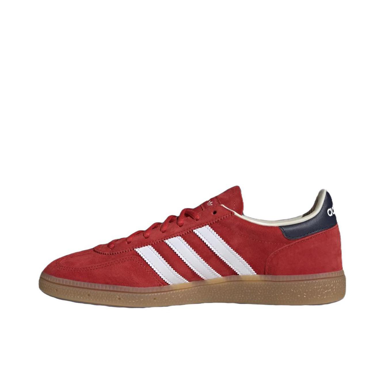 推荐商品：adidas Originals Handball Spezial 薄底鞋 T头鞋 德训鞋 板鞋 简约百搭复古轻便防滑耐磨贴合圆头耐穿 Sporty & Rich联名/红色