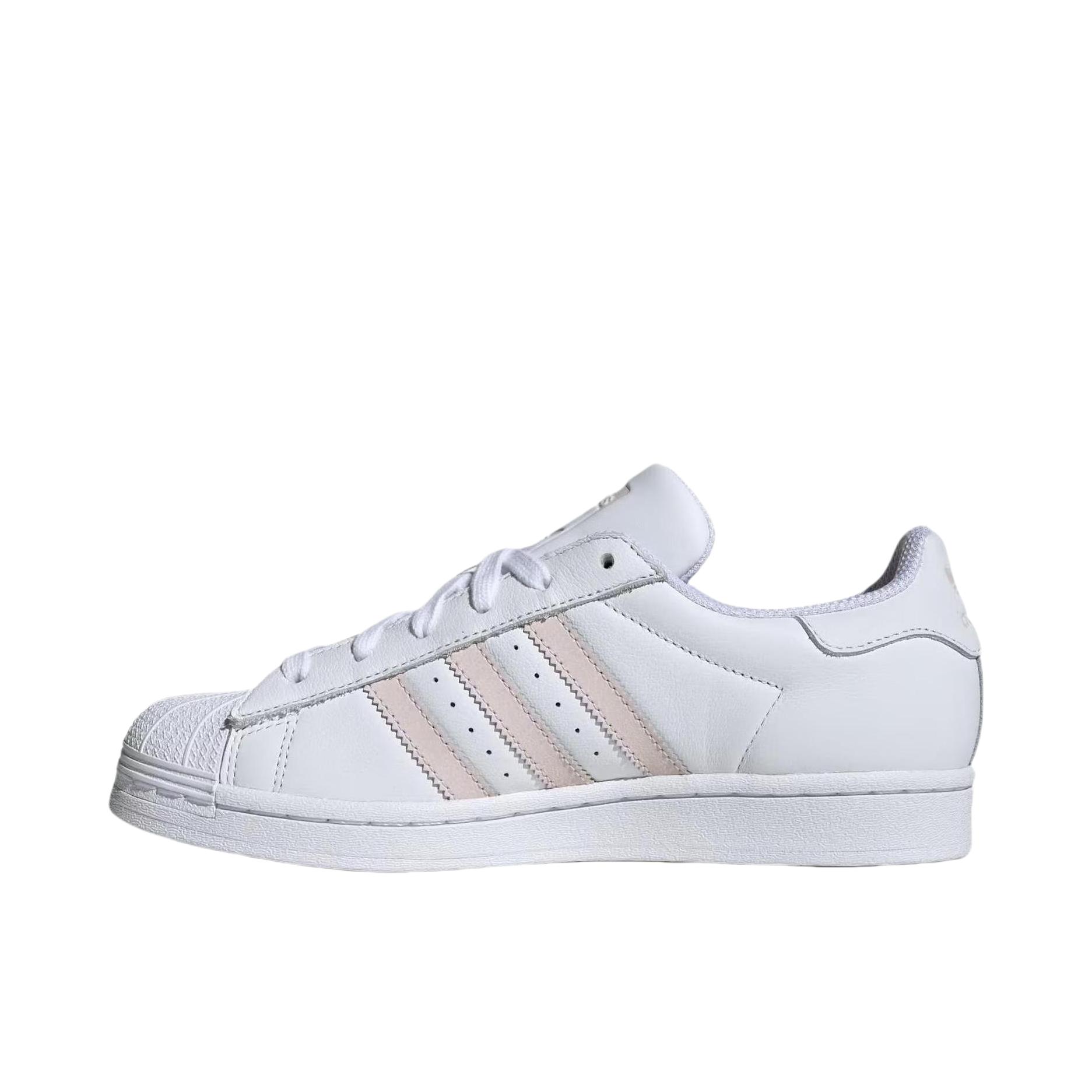 推荐商品：【宋雨琦同款】 adidas Originals Superstar 板鞋 轻便贝壳头薄底舒适百搭耐磨复古 女款/纯白色/粉色