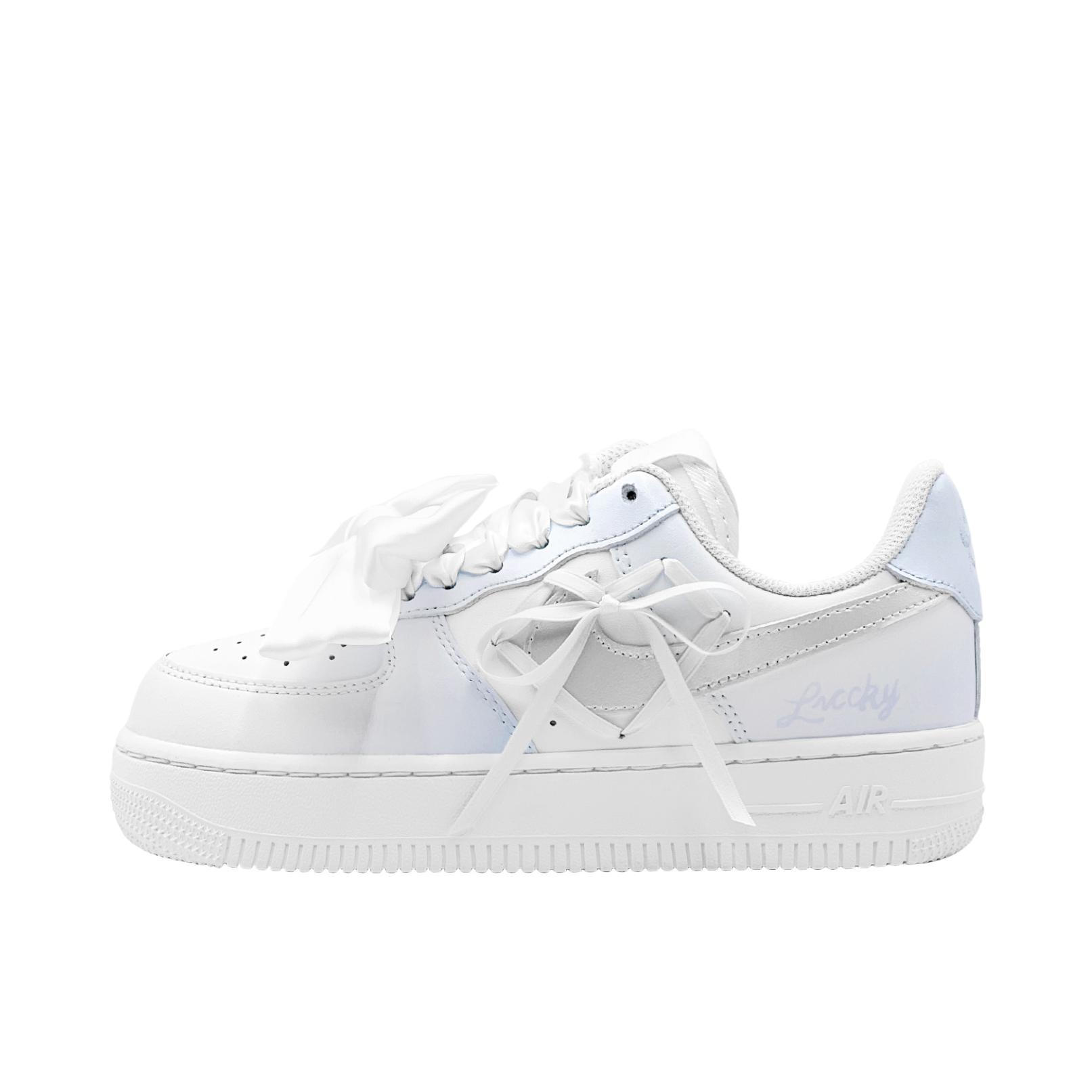 推荐商品：【定制款】 Nike Air Force 1 板鞋 防滑减震耐磨低帮增高 女款/蓝色幸运心