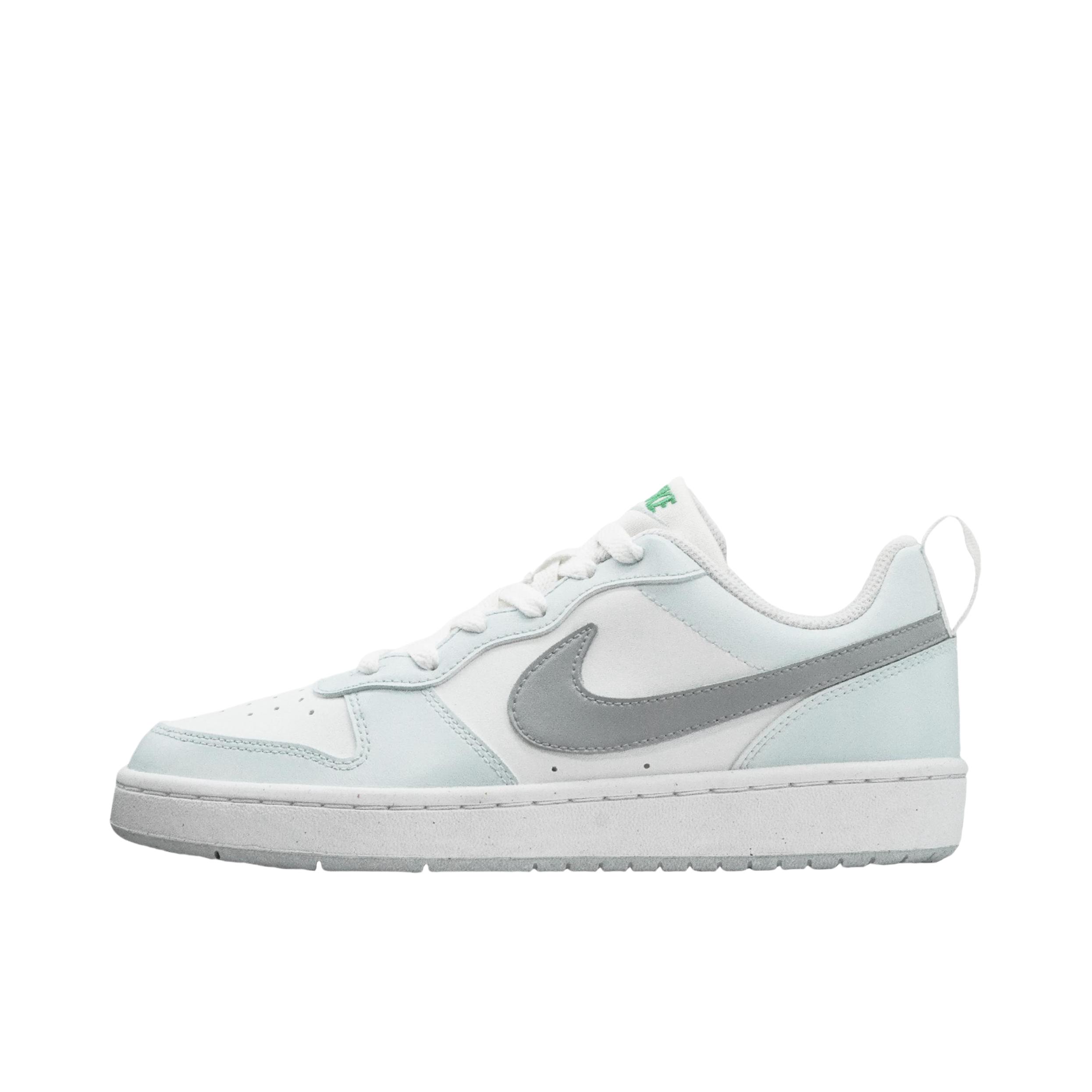 推荐商品：【定制球鞋】 Nike Court Borough 板鞋 防滑防水轻便减震手绘减龄做旧甜酷高街合成革甜妹包裹性复古婚鞋增高小白鞋薄底秋冬脏脏鞋 女款/天青烟雨