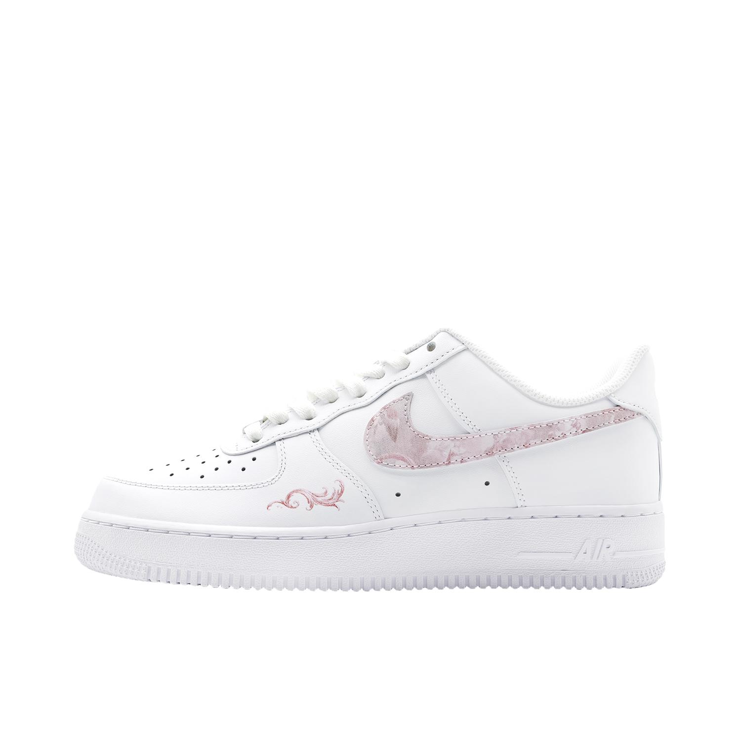 推荐商品：【定制款】 Nike Air Force 1 板鞋 防滑减震耐磨低帮增高 女款/粉色洛可可