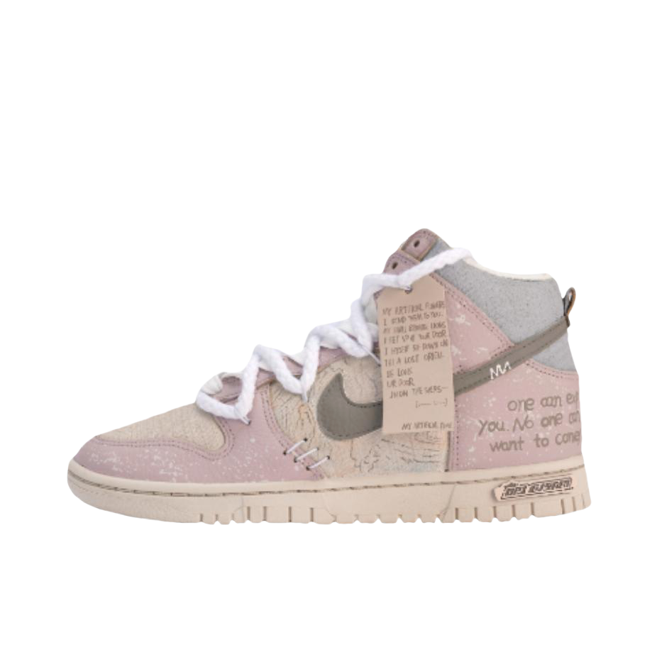 推荐商品：【定制球鞋】 Nike Dunk 板鞋 平跟系带防滑耐磨做旧高街简约百搭潮流复古美式 女款/花疏天淡